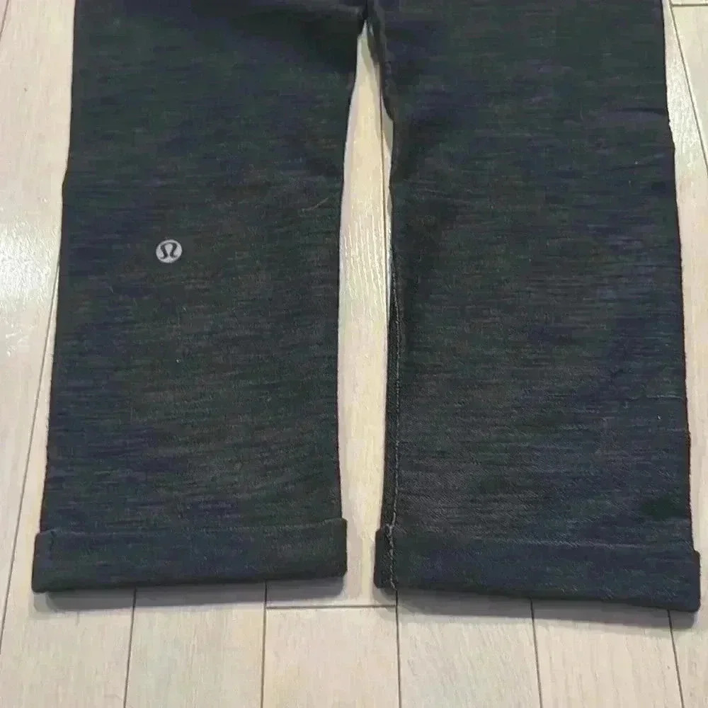 Lululemon leggings with ruffles on side and folded bottoms - Picture 3 of 5